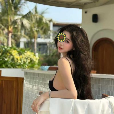 Hằng Nga - Hotgirl Hà Tĩnh quyến rũ như ánh trăng