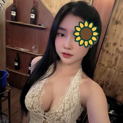 Huyền Trang - Gái gọi sinh viên Mũi Né duyên dáng