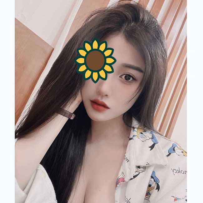 Linh Chi - Gái gọi karaoke Phước Long chân tình, chu đáo