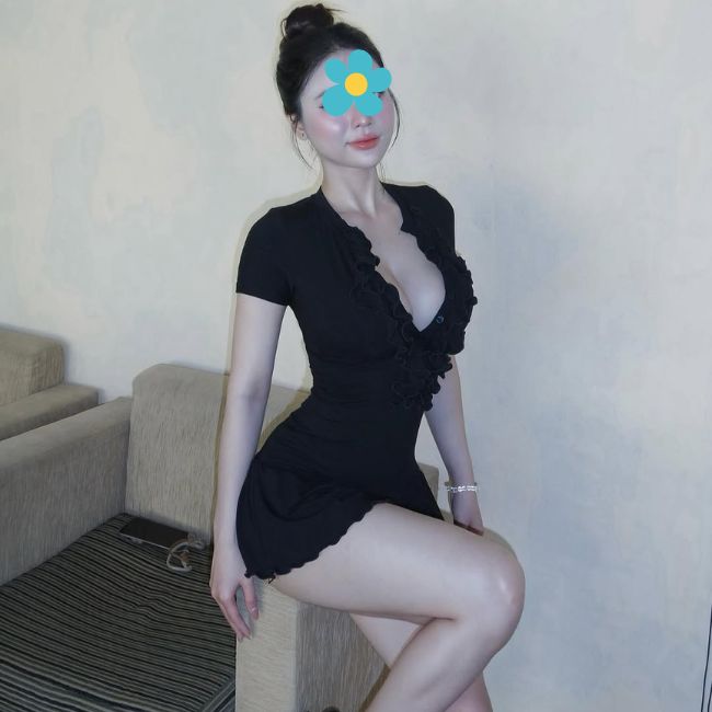 Thu Oanh - Gái làm tiền cực phẩm Quỳnh Nhai chịch là phê