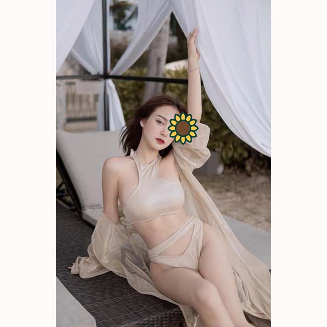 Kim Xuyến - Nàng thơ Vũ Tiên bím khít hồng hào