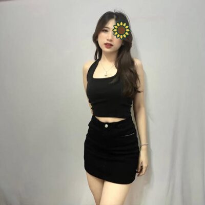 Như Lan - Nàng thơ Đường Hào vòng 1 to tròn, đầy đặn