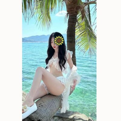 Uyên Ngọc - Kỹ nữ Khánh Hậu duyên dáng, quyến rũ