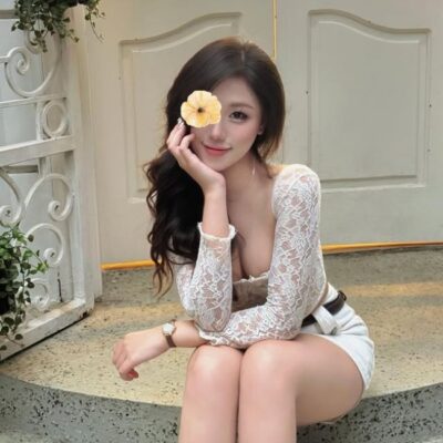 Yến Nhi - Mỹ nhân Từ Sơn trắng trẻo vú to dâm tình