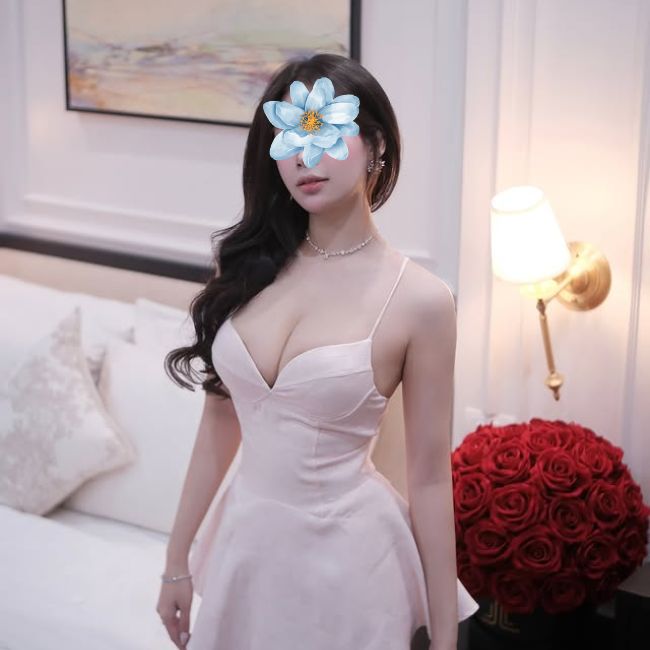 Yến Vy - Gái gọi đẹp Ô Chợ Dừa nước nôi lênh láng