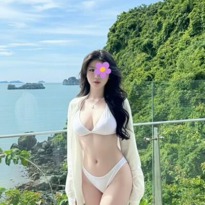 Trâm Anh - Gái non tơ Long Bình vui vẻ thích bún cua